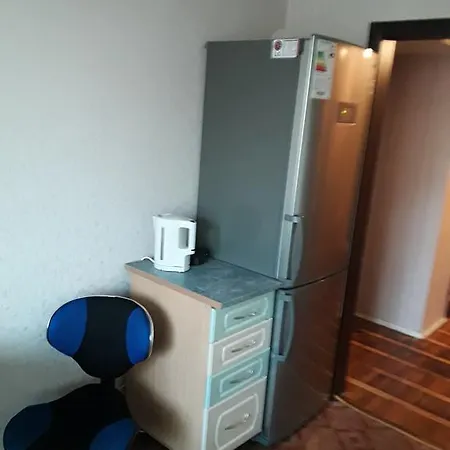 At Maksima Tanka Apartament Mińsk